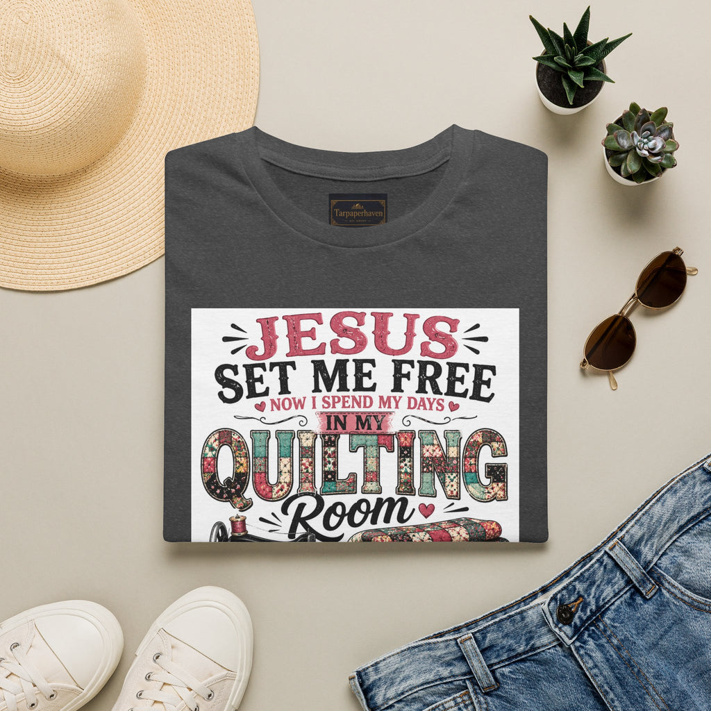 Quilting T-Shirt — "Jesus Set Me Free" Faithful Quilter Tee