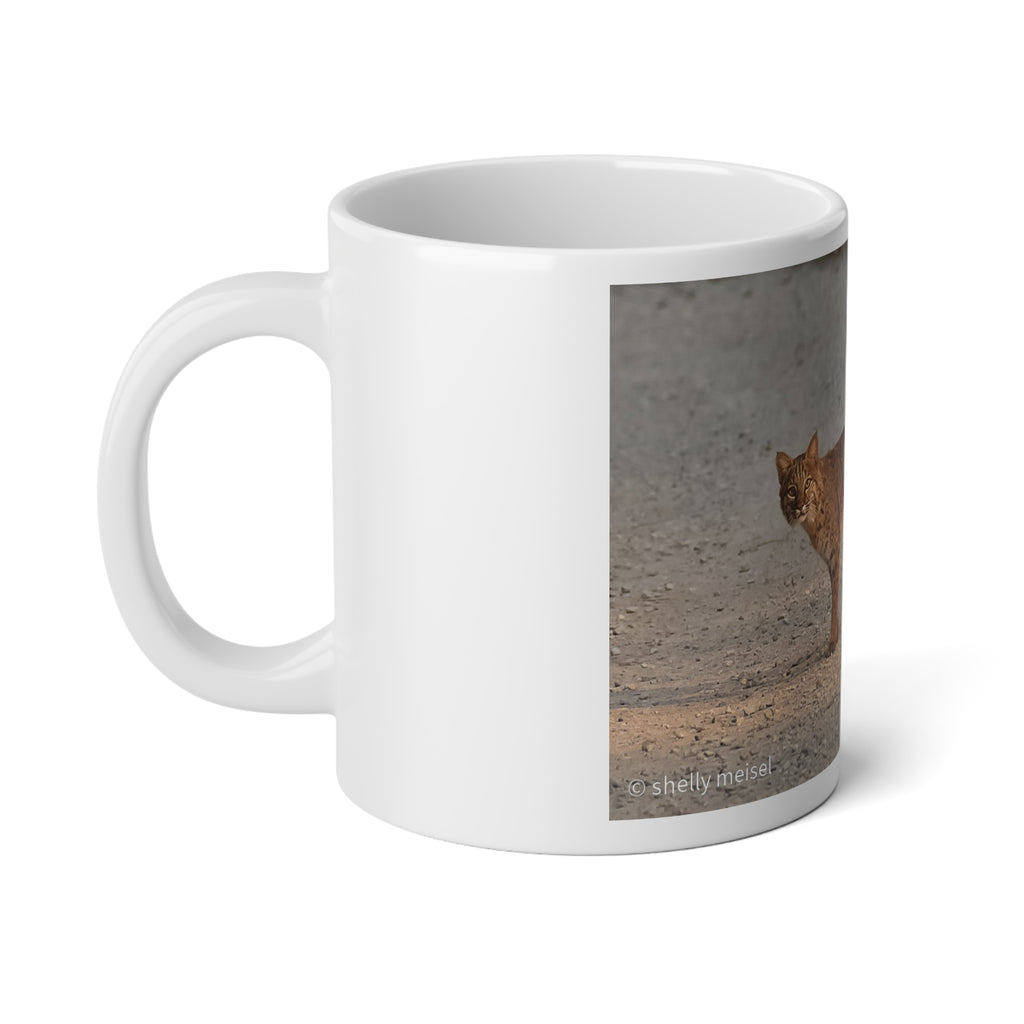 20oz Bobcat Photo Mug — Wildlife Coffee Cup for Nature Lovers