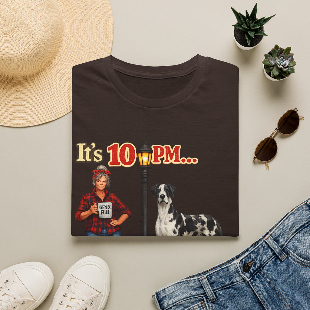 T‑Shirt — "It's 10 PM... Do You Know Where Your Kids Are?" Vintage Lamp & Dog Graphic